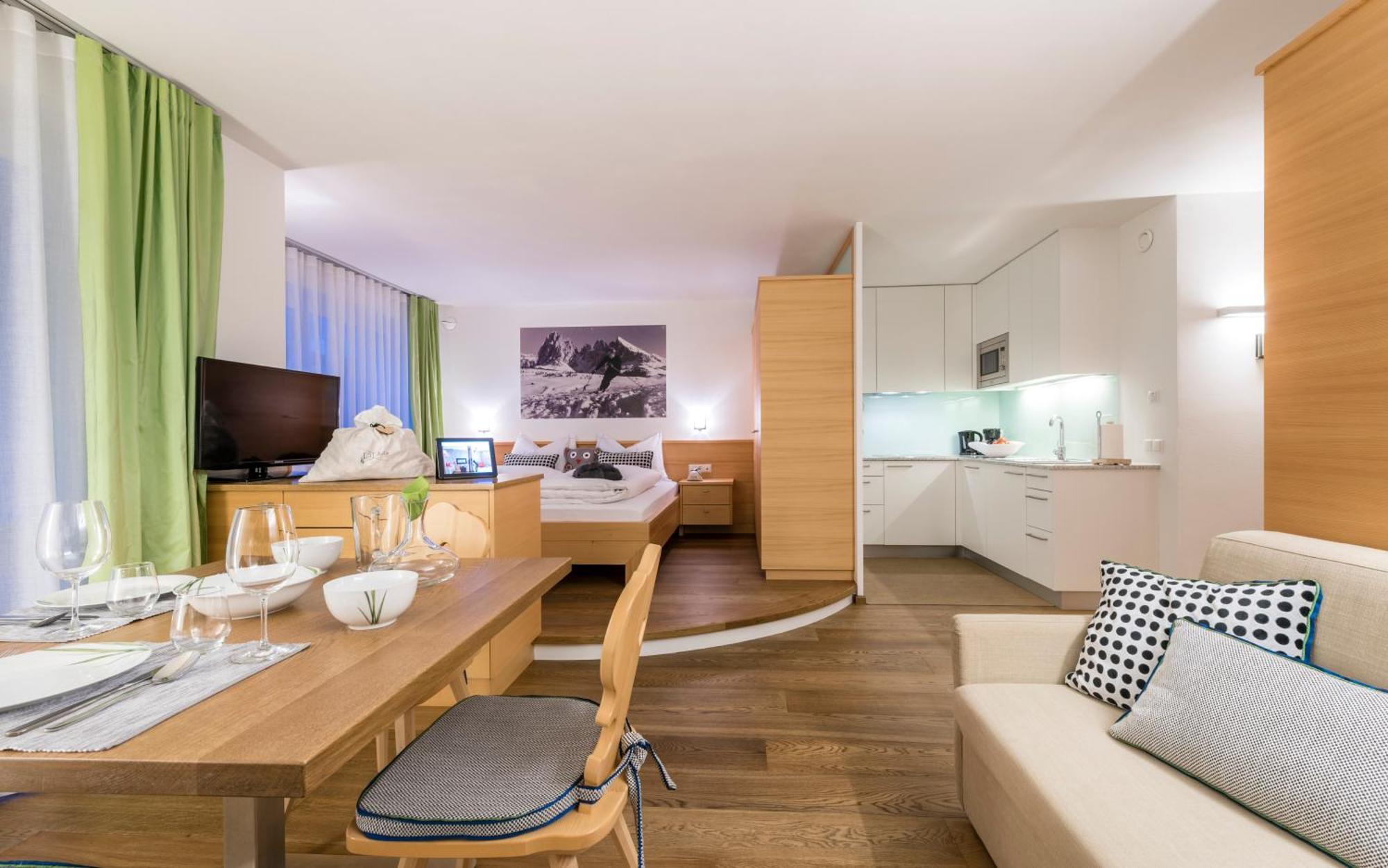 Avita - Suites To Relax Ortisei Ngoại thất bức ảnh