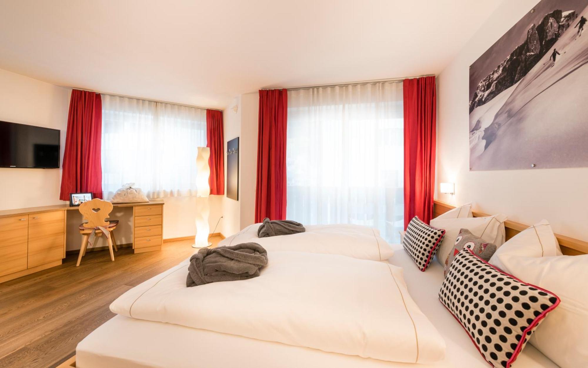Avita - Suites To Relax Ortisei Ngoại thất bức ảnh