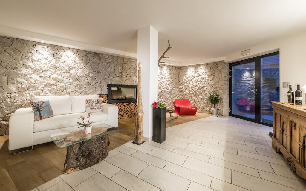 Avita - Suites To Relax Ortisei Ngoại thất bức ảnh