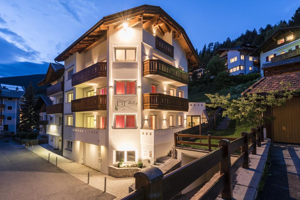 Avita - Suites To Relax Ortisei Ngoại thất bức ảnh